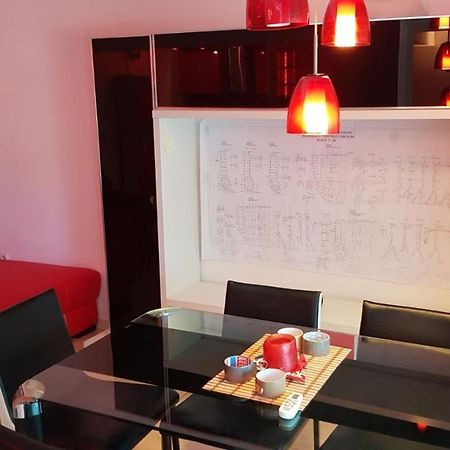 Piano Bar Holidays Apartments Mamaia Exterior photo