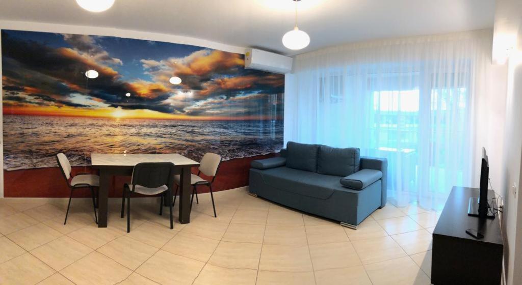 Piano Bar Holidays Apartments Mamaia Exterior photo